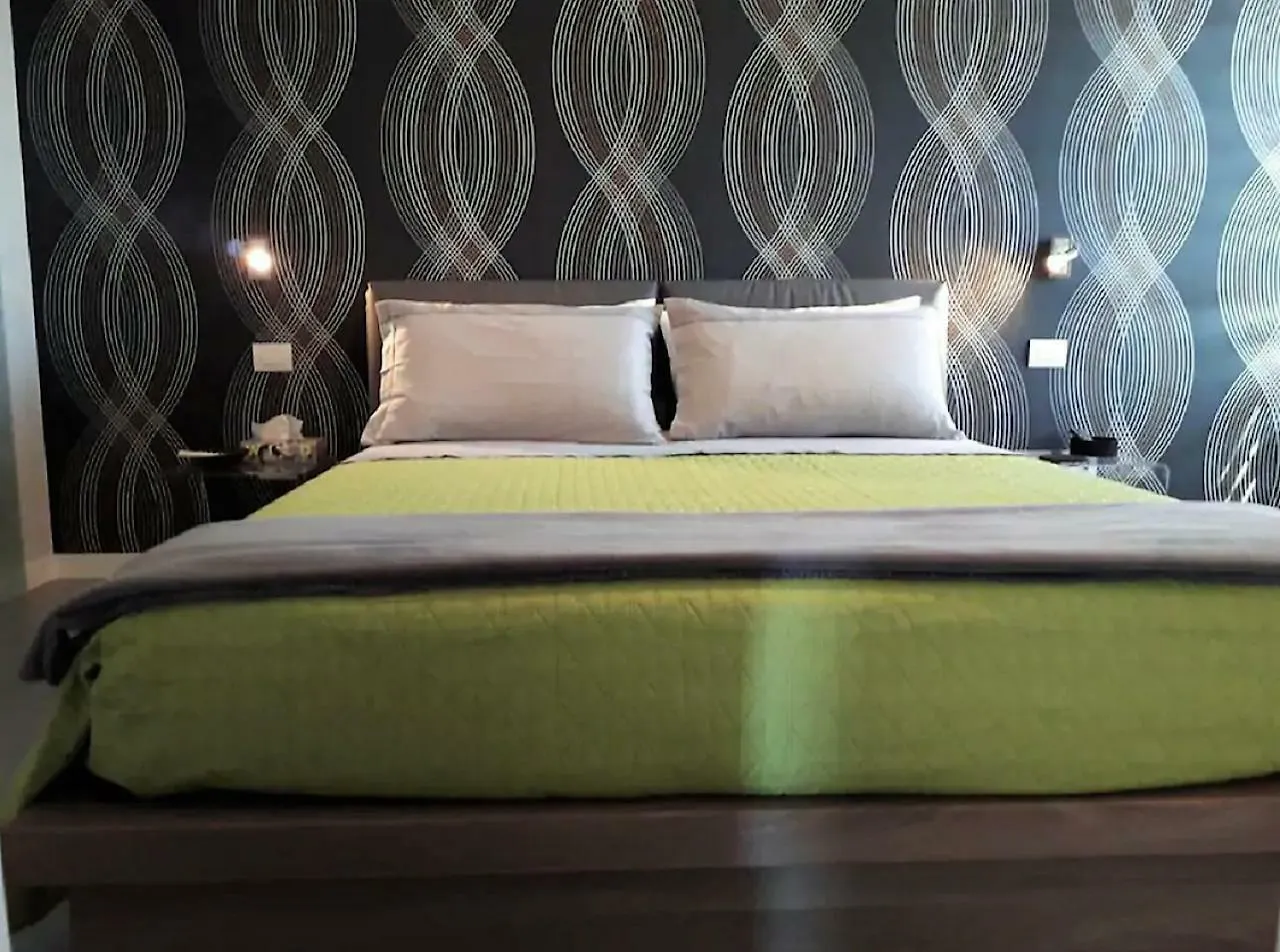 Appartamento Attico con vista Ciampino Roma - Private Suite de Luxe Italia