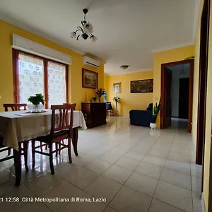 Comodo e luminoso appartamento a Ciampino Ciampino