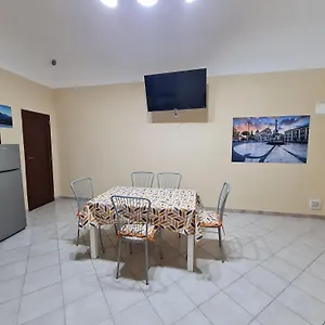 https://sicilian-room.taorminaitalyhotels.com